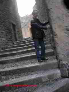 Spanish steps unsafe (C) Daniel Friedman