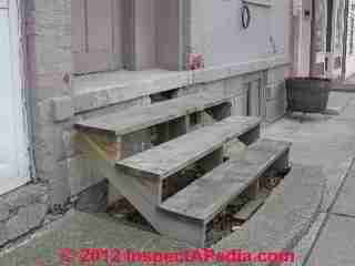 Failure to connect stairs to structure (C) Daniel Friedman