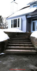 Stairs need handrail (C) InspectApedia.com Alex