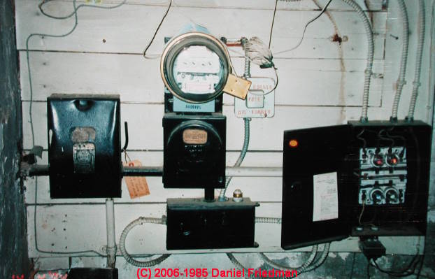 What do you think the ampacity was of this electrical meter, main switch, 