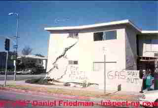 Photograph of building damage near Los Angeles 2000 &copy; Daniel Friedman