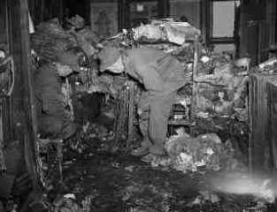 Collyer mansion fire, 1947, shows the dangers of hoarding - orignal: Ed Jackson, New York Daily News