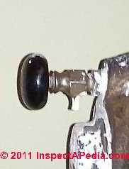 Float type air vent (C) D Friedman