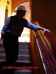 Bad handrail cannot grasp (C) Daniel Friedman