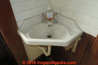 Ornate porecelain lav sink in Dunedin (C) Daniel Friedman