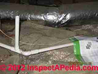 Vermiculite insulation contamination photos (C) InspectAPedia.com David Grudzinski