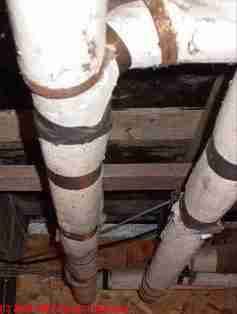 Asbestos heating pipe insulation in poor condition