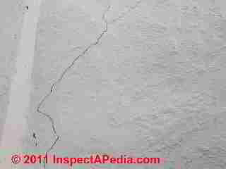 Straw bale constructed home wall cracks (C) Daniel Friedman