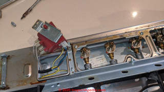 Gas stove burner control igniter wiring (C) InspectApedia.com Phoebe