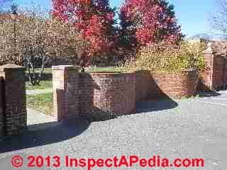 Above-ground privacy or dividing wall, serpentine brick, Vassar College (C) DanieL Friedman