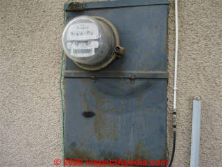 FPE electric meter base with Stab Lok breakers (C) InspectApedia.com Portola 2010