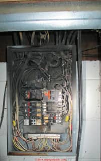 Electrical fire in FPE panel (C) InspectApedia.com FP