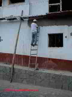 Ladder catapult - safety 102 © D Friedman at InspectApedia.com 